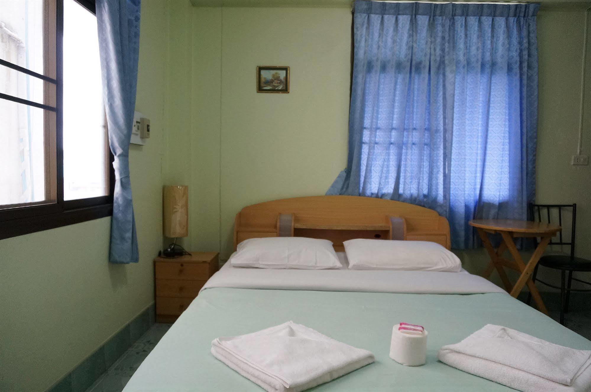 Celtic Inn Guest House ホアヒン郡 エクステリア 写真