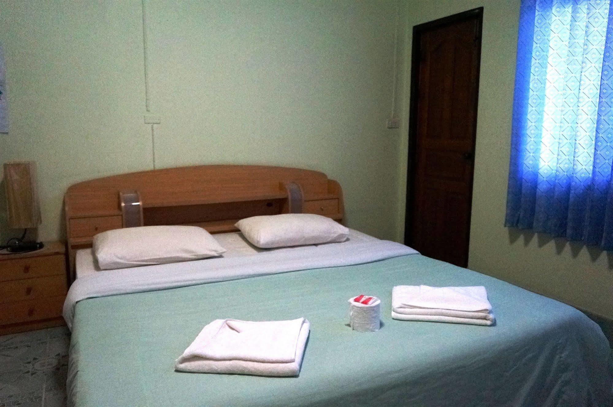 Celtic Inn Guest House ホアヒン郡 エクステリア 写真