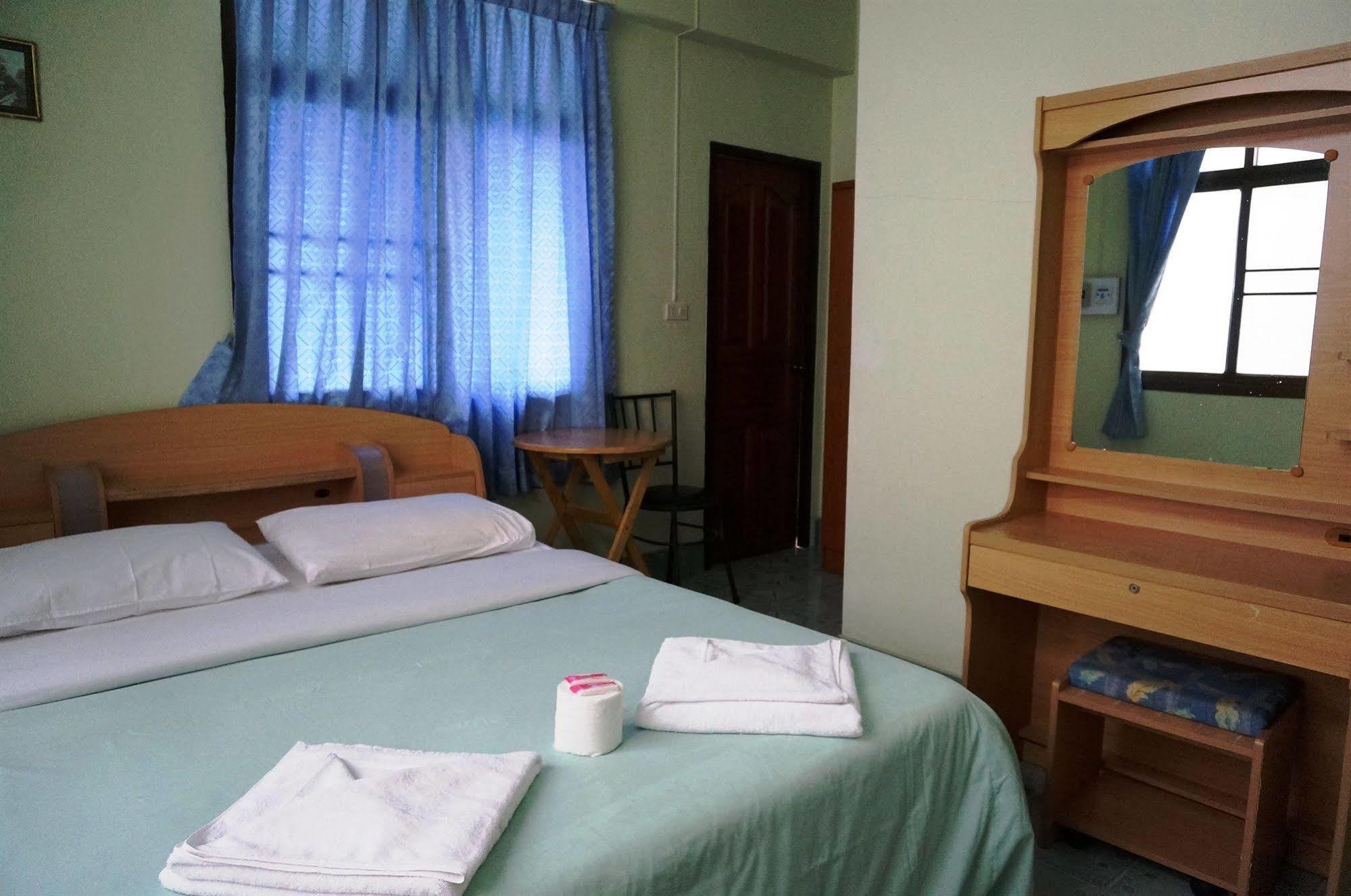 Celtic Inn Guest House ホアヒン郡 エクステリア 写真