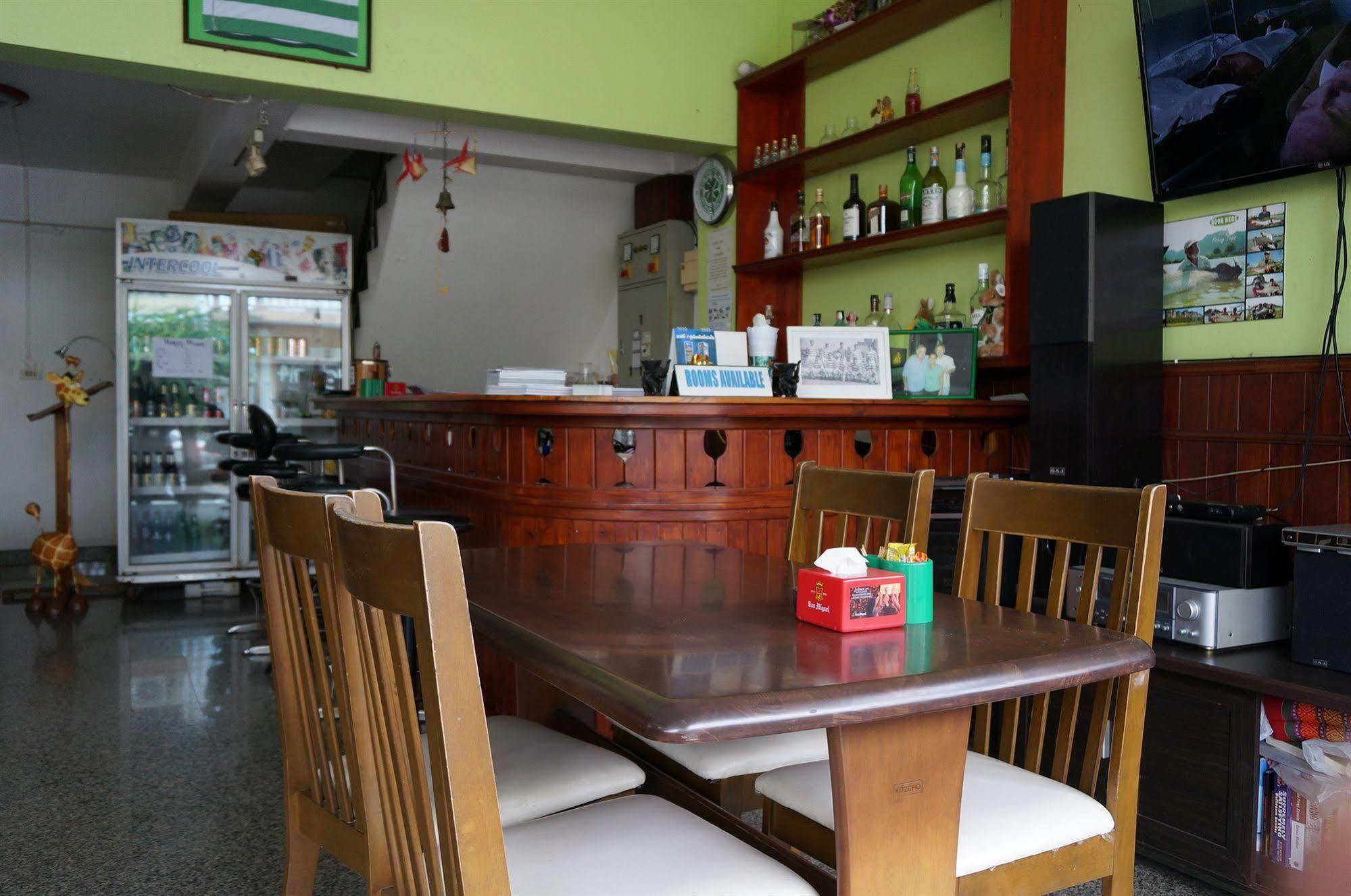 Celtic Inn Guest House ホアヒン郡 エクステリア 写真